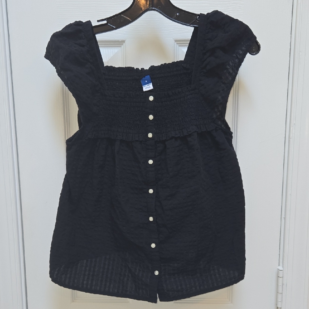 Old Navy Black Smocked Sleeveless Blouse